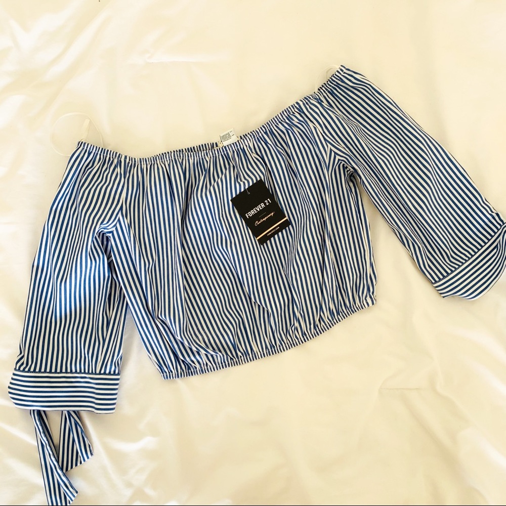 FOREVER 21 Striped Crop Top